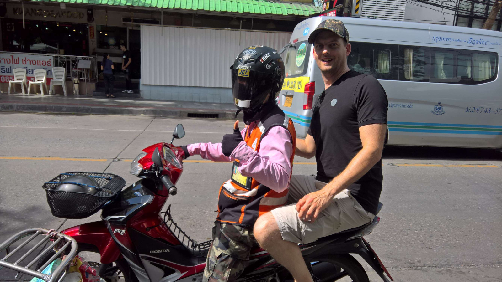 WP 20160709 15 22 24 Rich LI