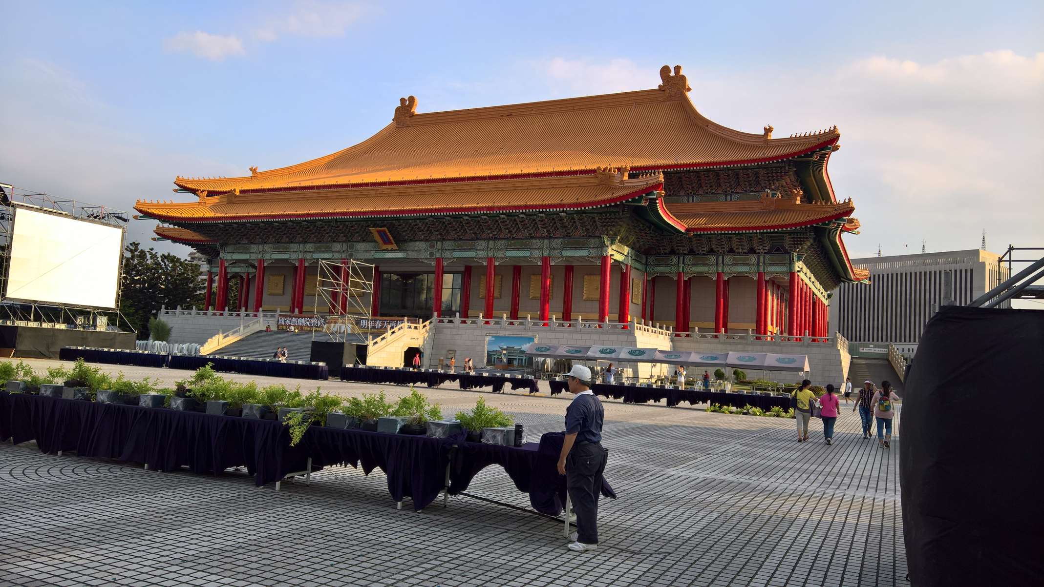 WP 20160804 17 11 02 Rich LI