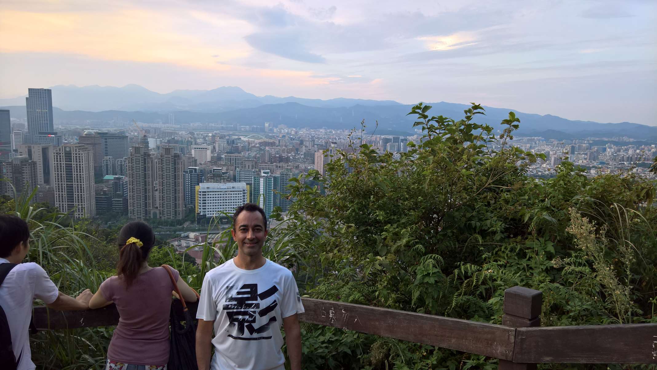 WP 20160805 18 19 40 Rich LI